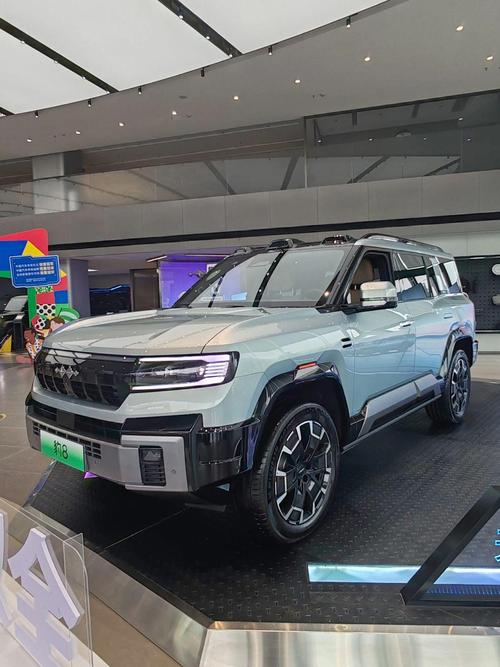 重庆147比亚迪方程豹硬派越野的爆款，英菲尼迪35周年与你共成长